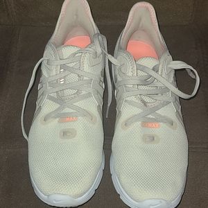 NIKE AirMax sneakers